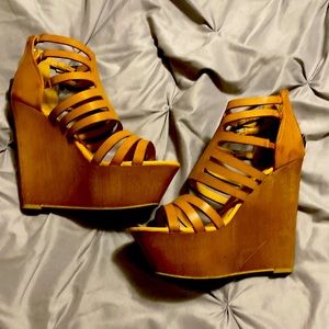 Platform wedge sandals!